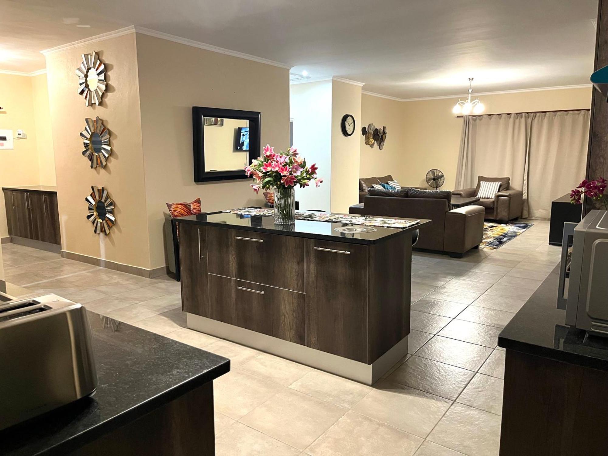 Rehoboth Ezulwini Suites Lobamba Luaran gambar