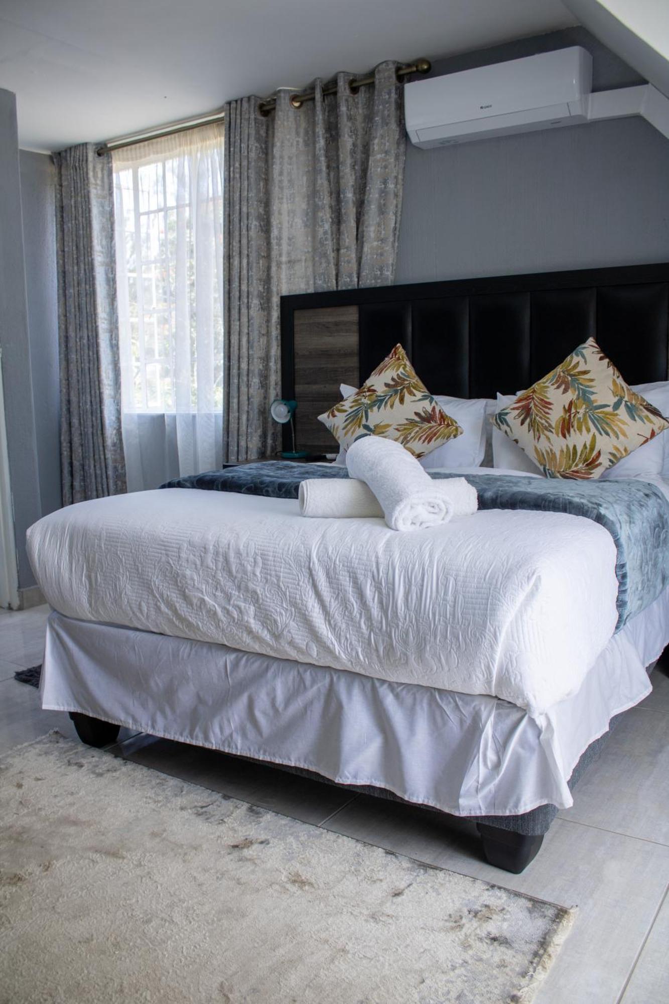 Rehoboth Ezulwini Suites Lobamba Luaran gambar