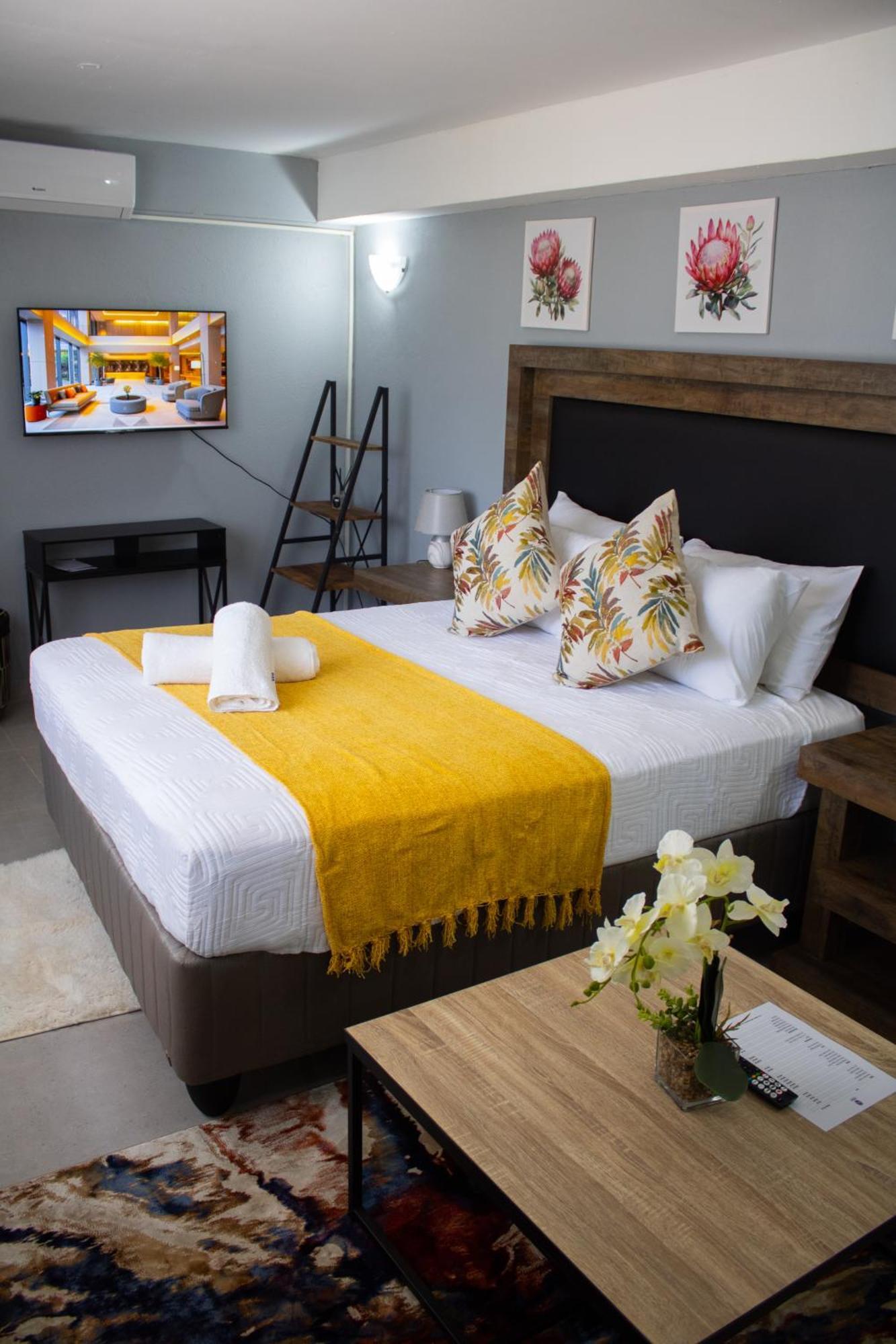 Rehoboth Ezulwini Suites Lobamba Luaran gambar
